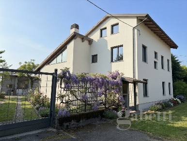 Foto Casa indipendente in Via Marsala 17, Robecchetto con Induno Centro