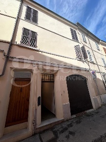 Foto Casa indipendente a Faenza di 238 m² con 5 locali in vendita