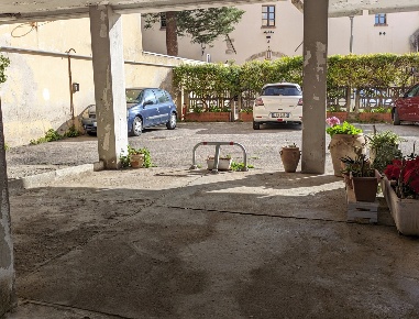 Foto Box in Via SANT'ANTONIO 23, Oristano Centro di 16 m² in vendita