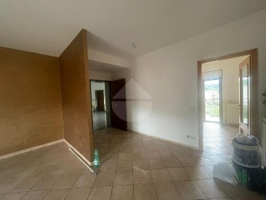 Foto Appartamento in Via Madre Teresa di Calcutta, Acri Centro di 134 m²