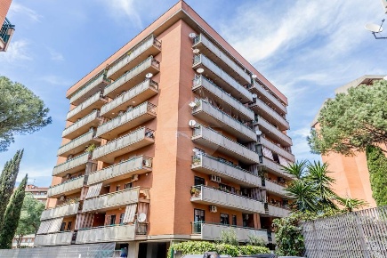 Foto Appartamento in Francesco Gentile, Roma di 81 m² con 3 locali