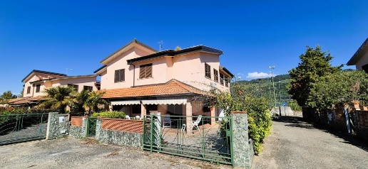 Foto Appartamento in Contrada Difesa, Pizzo Contrada Difesa I di 76 m²