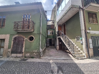 Foto Appartamento in Via Pennetti 19, Volturara Irpina di 100 m² in vendita
