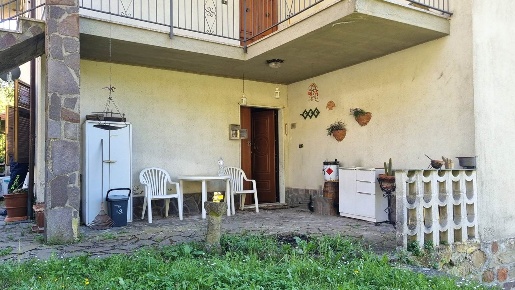 Foto Appartamento a Casola in Lunigiana Centro di 75 m² con 4 locali