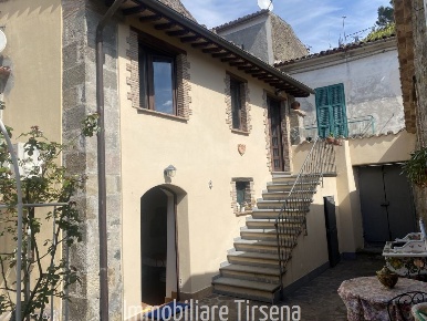Foto Appartamento a Bolsena di 122 m² con 4 locali in vendita
