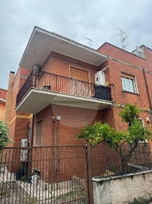 Foto Appartamento in VIA BASSI, Guidonia Montecelio Villanova di 40 m²