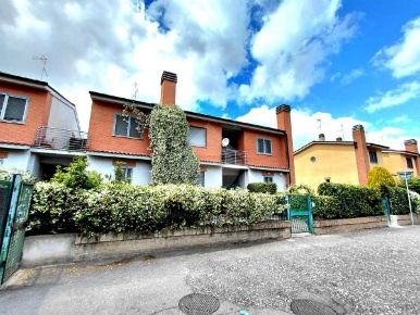 Foto Villa a schiera in via pescosansonesco, Roma Castelverde di 150 m²