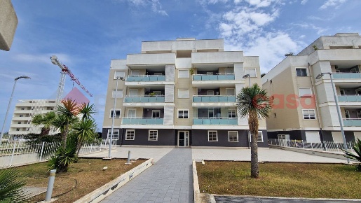 Foto Ufficio in Via Mimmo Conenna 31, Bari Japigia di 60 m² con 3 locali