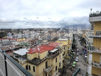 Foto Appartamento in prolungamento carlo de marco, Napoli di 150 m²