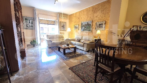 Foto Appartamento in Albanese, Bari Picone di 143 m² con 4 locali