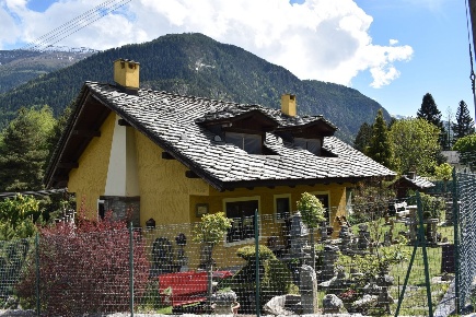 Foto Appartamento in Via delle faurie 9, Salbertrand di 75 m² con 3 locali