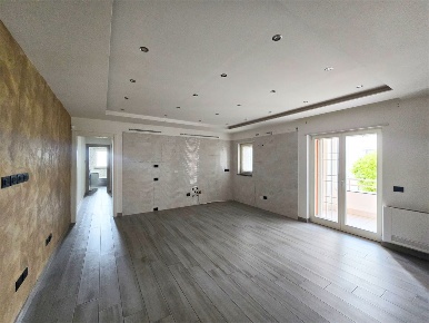 Foto Appartamento in Via Giuseppe di Vittorio, Volla Centro di 78 m²