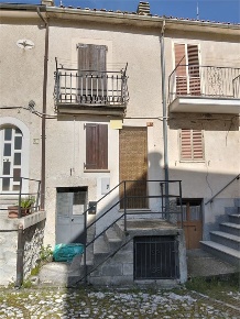 Foto Case semi ndipendenti in PIAZZA CADORNA, Sant'Eufemia a Maiella Centro