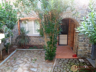 Foto Appartamento a Mulazzo di 95 m² con 6 locali in affitto