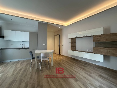 Foto Appartamento a Cuneo Centro Storico di 75 m² con 3 locali in vendita