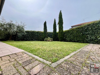 Foto Casa indipendente a Cerreto Guidi Stabbia di 150 m² con 5 locali