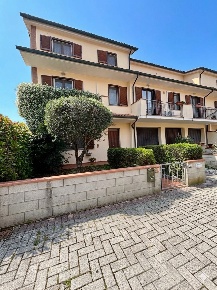 Foto Villa a schiera a Terricciola La Rosa di 150 m² con 5 locali