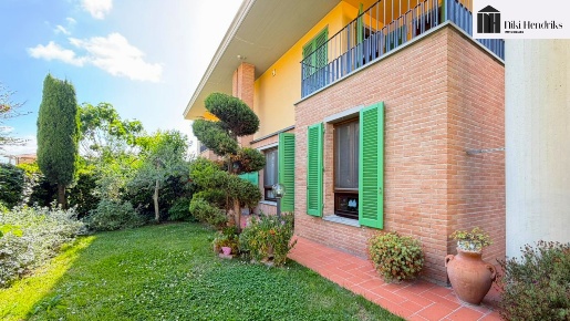 Foto Appartamento a Santa Croce sull'Arno Centro di 215 m² con 7 locali