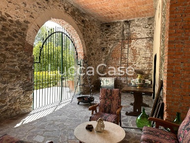 Foto Casa indipendente a Bagni di Lucca Centro di 110 m² con 5 locali