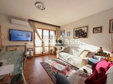 Foto Appartamento a Porcari Centro di 100 m² con 6 locali in vendita