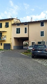 Foto Casa indipendente a Lucca Arancio di 125 m² con 6 locali in vendita