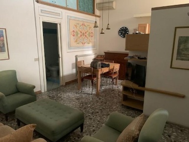 Foto Appartamento a Lucca Piazza Napoleone - San Michele di 80 m²