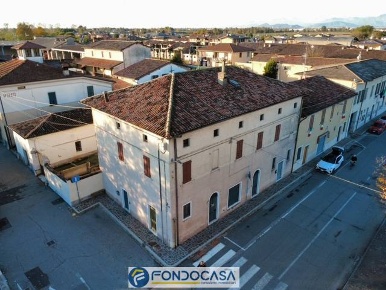 Foto Appartamento a Mairano Centro di 140 m² con 3 locali in vendita