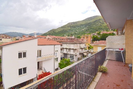 Foto Appartamento in Via Della Repubblica 68, Itri Centro di 85 m²