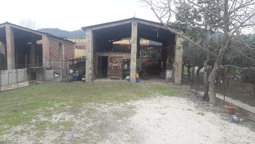 Foto Terreno agricolo in Via San Cassiano, Alanno di 690 m² in vendita