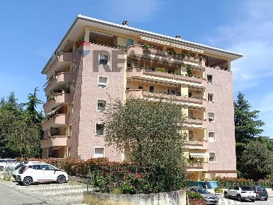 Foto Appartamento in Via Emanuele Petri 6, Corciano di 90 m² con 3 locali