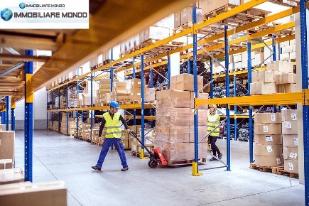 Foto Magazzino in Via dei Palissandri, Termoli Centro di 120 m² in affitto