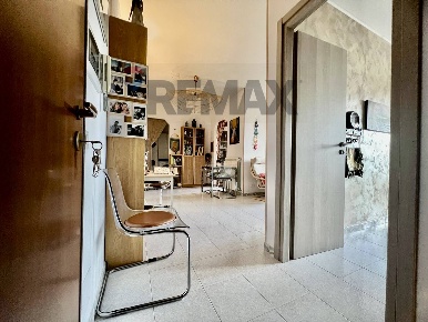 Foto Appartamento in Via Paolo Renzi 111, Roma Spinaceto di 56 m²
