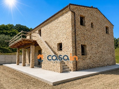 Foto Rustico in contrada collevecchio, Ripatransone di 256 m² con 4 locali