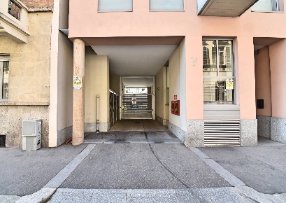 Foto Posti auto in Via Giuseppe Giacosa 28, Torino San Salvario - Dante