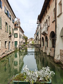 Foto Attico a Treviso Viale Luzzatti di 250 m² con 6 locali in vendita
