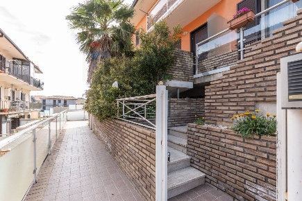 Foto Villa a schiera in Via Ettore Majorana 8, Pedara Centro di 137 m²
