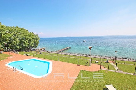 Foto Appartamento in via mazzini 1, Padenghe sul Garda Centro di 93 m²