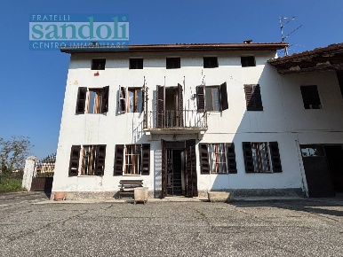 Foto Casa indipendente in Regione Cesolio, Morano sul Po Centro di 210 m²