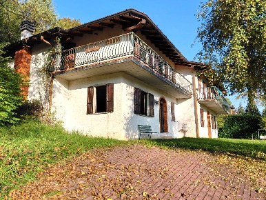 Foto Case semi ndipendenti in Via Prato Zocchi, Marmentino di 325 m²