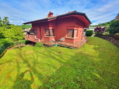 Foto Villa unifamiliare in Via Camillo Cavour 95, Arzignano Centro