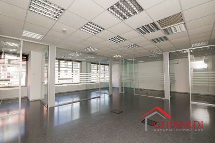 Foto Ufficio in VIA E. ALBARETO 21, Genova Sestri Ponente di 135 m²