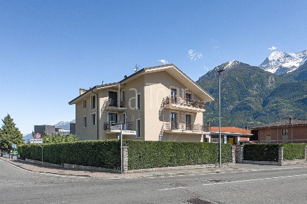 Foto Appartamento in Località Grande Charriere, Saint-Christophe Chef Lieu