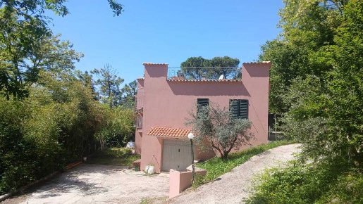 Foto Villa a schiera in Via Cà Muratore, Gemmano di 194 m² con 6 locali