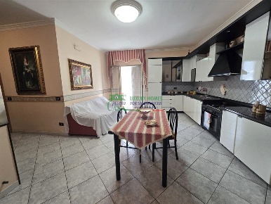 Foto Casa indipendente a Gela di 320 m² in vendita