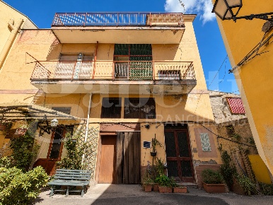 Foto Appartamento in Via FIUME SNC, Scafati Centro di 134 m² con 3 locali