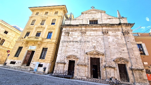 Foto Appartamento in PIAAZZA ROMA, Ascoli Piceno di 145 m² con 4 locali
