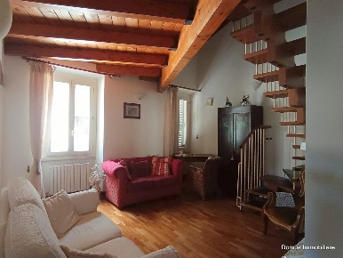 Foto Appartamento in VIA IANNELLA, Ascoli Piceno di 100 m² con 5 locali