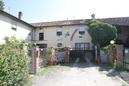 Foto Villa unifamiliare a Zerbolò di 120 m² con 5 locali in vendita