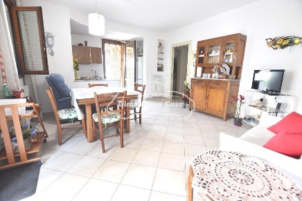 Foto Appartamento a Lucca Sant'Anna di 120 m² con 4 locali in vendita