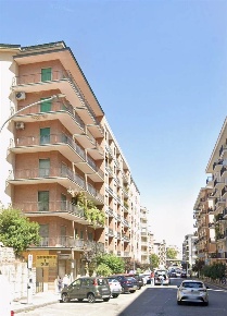 Foto Appartamento in Corso Luigi Fera, Cosenza Centro di 130 m² in vendita
